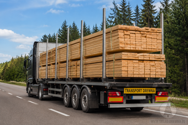 Transport drewna - co warto wiedzieć przed zamówieniem?