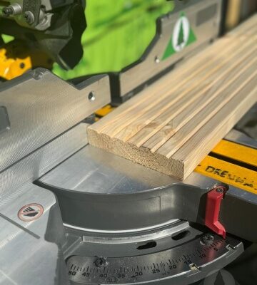Deska Tarasowa z Sosny Skandynawskiej 28x145mm Ryflowana