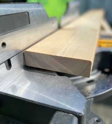 Deska Stropopodłogowa Świerk 40×146 mm – kl. A/B, T&G, Masywna, Duże Rozpiętości